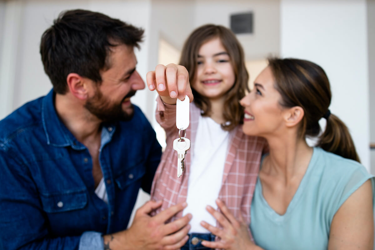 new homebuyers moving into home (1) looking at report